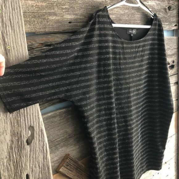 MICHEL Studio plus size 1X black and silver long drop shoulder sweater - Picture 2 of 6